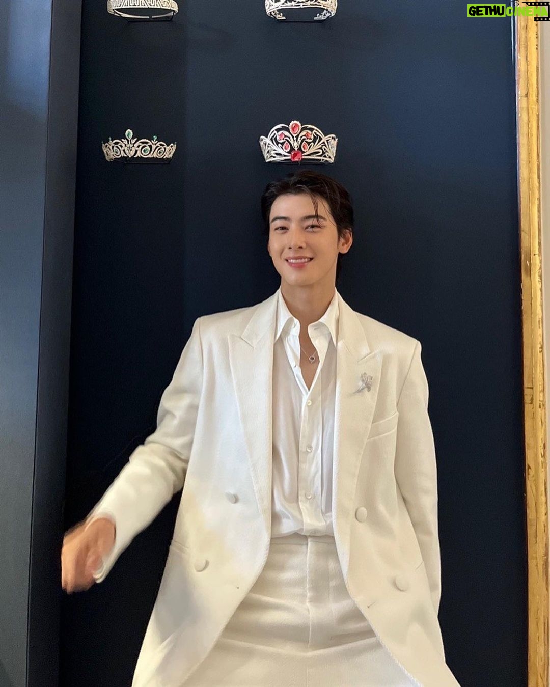 Cha Eun-woo - 5.8 Million Likes - Chaumet💙