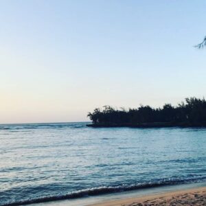 Chad James Buchanan Instagram - Kahuna Nui Hale Kealohalani Makua:
“Love all you see, including yourself.” Hale Makua
.
.
Now try actually saying it in Hawaiian... "Umm, what was that...? Kea-loha-lani-ahhwahhwah what?" 😬