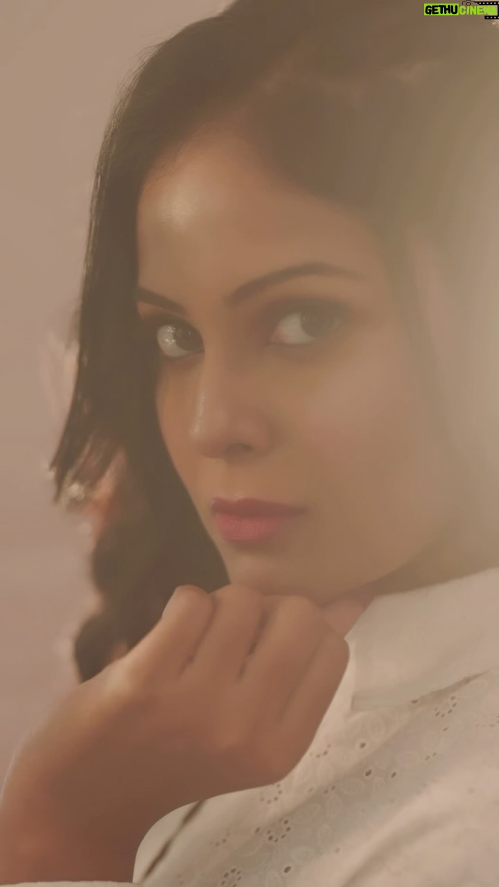 Chandini Tamilarasan Instagram - First reel of 2024 ππ€ π₯ - @g_vigneshwaran_ β¨ Mua @rajavelul β¨ Hairstylist @prem_hairstyle β¨ Assisted by @ramanna386 β¨ Concept - @irst_photography β¨ #chandinitamilarasan #chandini #actresschandini #photoshoot #sunday #love #vibes #weekendvibes #weekend #kollywood #tollywood #tollywoodactress #weekendmood #happynewyear #happynewyear2024 #firstpost2024