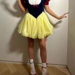 Charli D’Amelio Instagram – snow white ❤️
