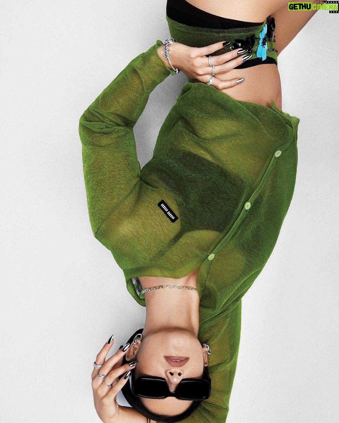 Charli D'Amelio Instagram - @flauntmagazine fun ๐ photographed by @fabienmontique styled by @muihai wearing @majeparis @theofficialpandora written by @beatricehazlehurst hair @marandahair makeup @loftjet nails @nailsoflaofficial