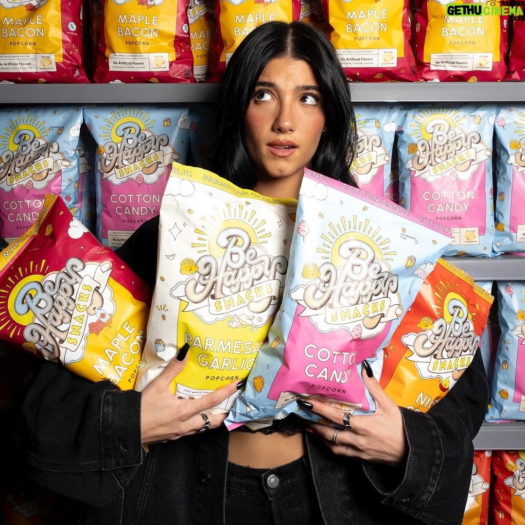 Charli D'Amelio Instagram - national popcorn day is today go to @walmart and shop @behappysnacksco or else you’re weird!