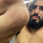 Charlie Decca Instagram – 🥊Si crees que puedes hacerlo como yo lo sé hacer
Solamente una cosa yo te diré
Ahora ven y hazlo tú
En ve’ de estar hablando 
•
•
•
•
#fighting#pfl#technique#balance#lucha#boxeo#peleascallejeras 
#boxing#calibrating#mma#drill#movement#staying#sharp#slip#frame#dodge#duck#