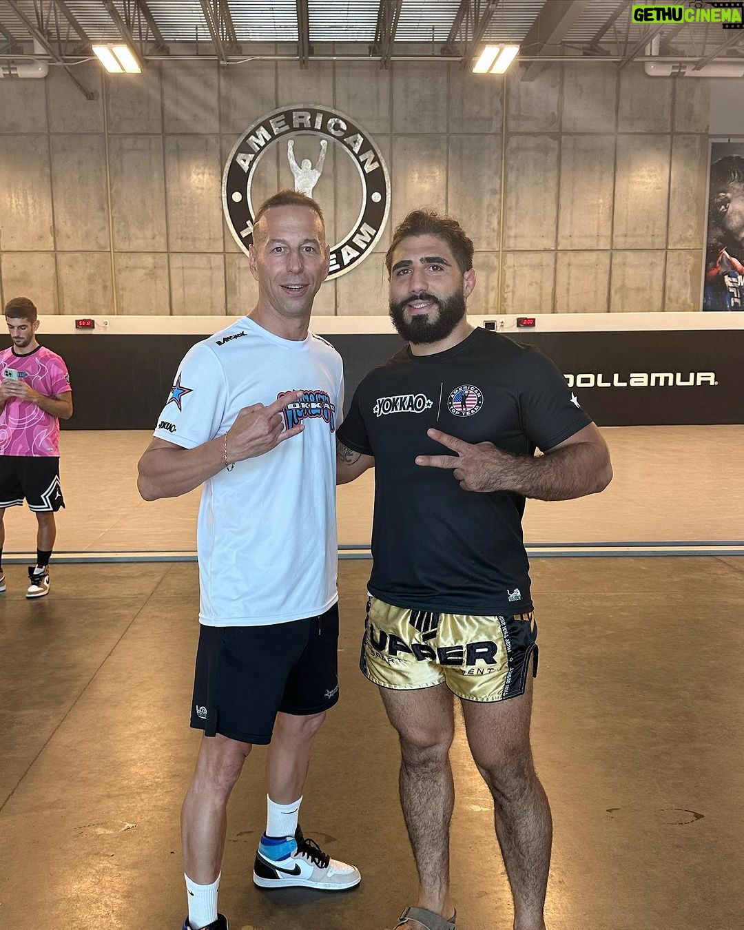 Charlie Decca Instagram - @yokkao and @philip__villa brought the one and only legend π€―πΉπ@saenchaithailand to πΊπΈ@americantopteam today for a sweet muay thai seminar...sawadi caaaap