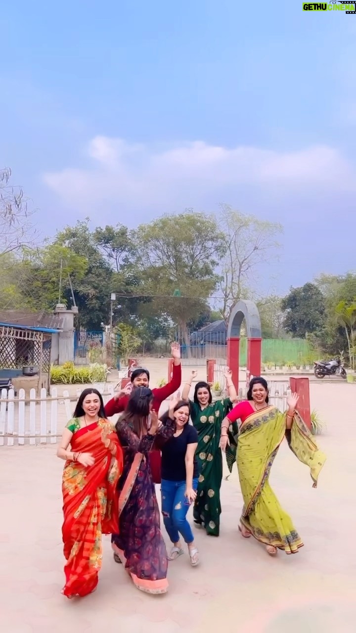 Chhandita Padhi - 15.7K Likes - ମୋର ମନ ଉଡି ଯାଏ ରେ 😍🪽 @antaraofficial ❤️
•
•
•
• #explorepage #odiasong #odiareels #foryoupage #trendingreels #trend #new #newsong