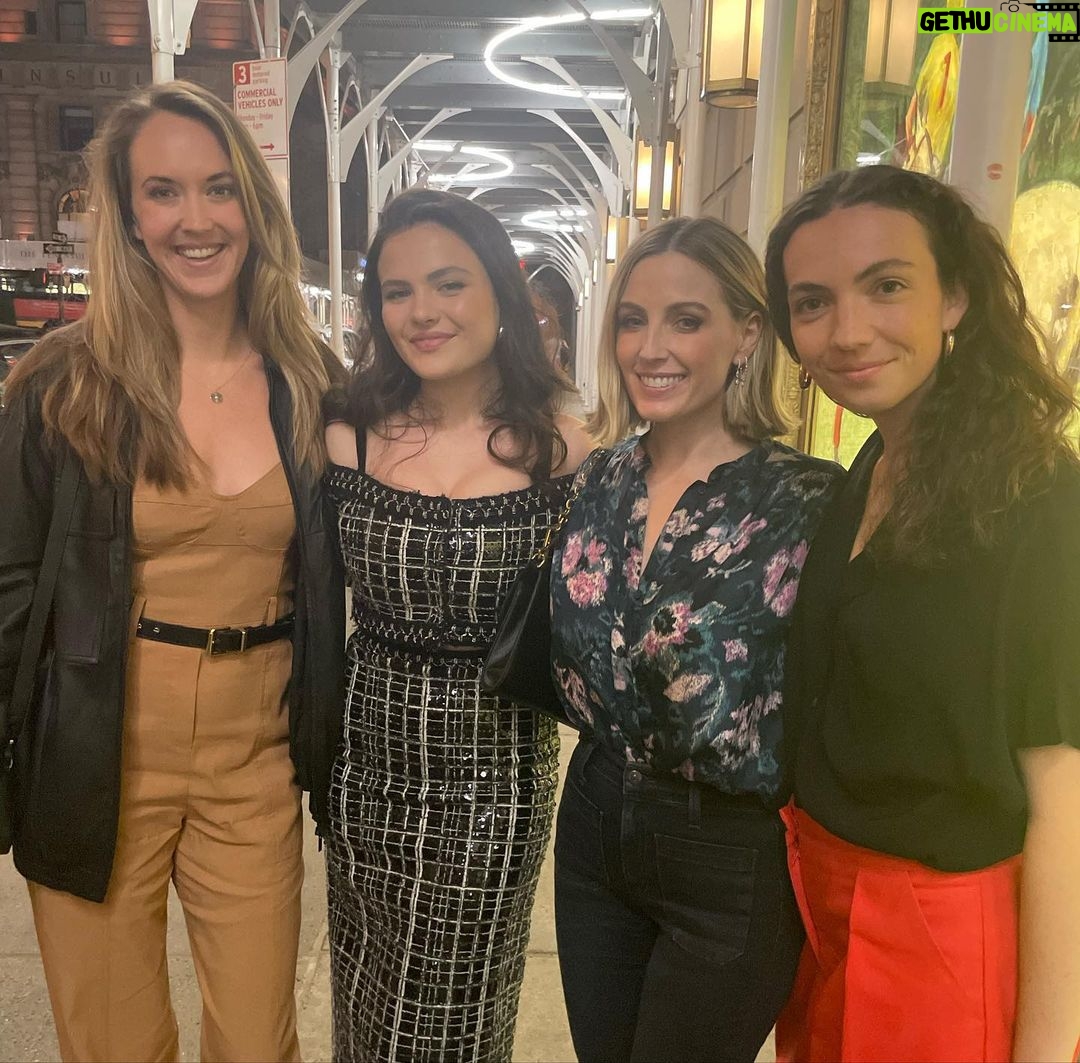 Chiara Aurelia Instagram - new york 🥰💋 thank you @teenvogue for having me!!
