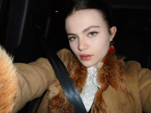 Chiara Aurelia Instagram - city girl 🌃🍒