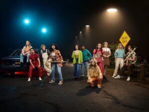 Chiara Aurelia Instagram - it’s a summer of fear 🔪 fear street part 1: 1994 out on @netflix at midnight 👀
