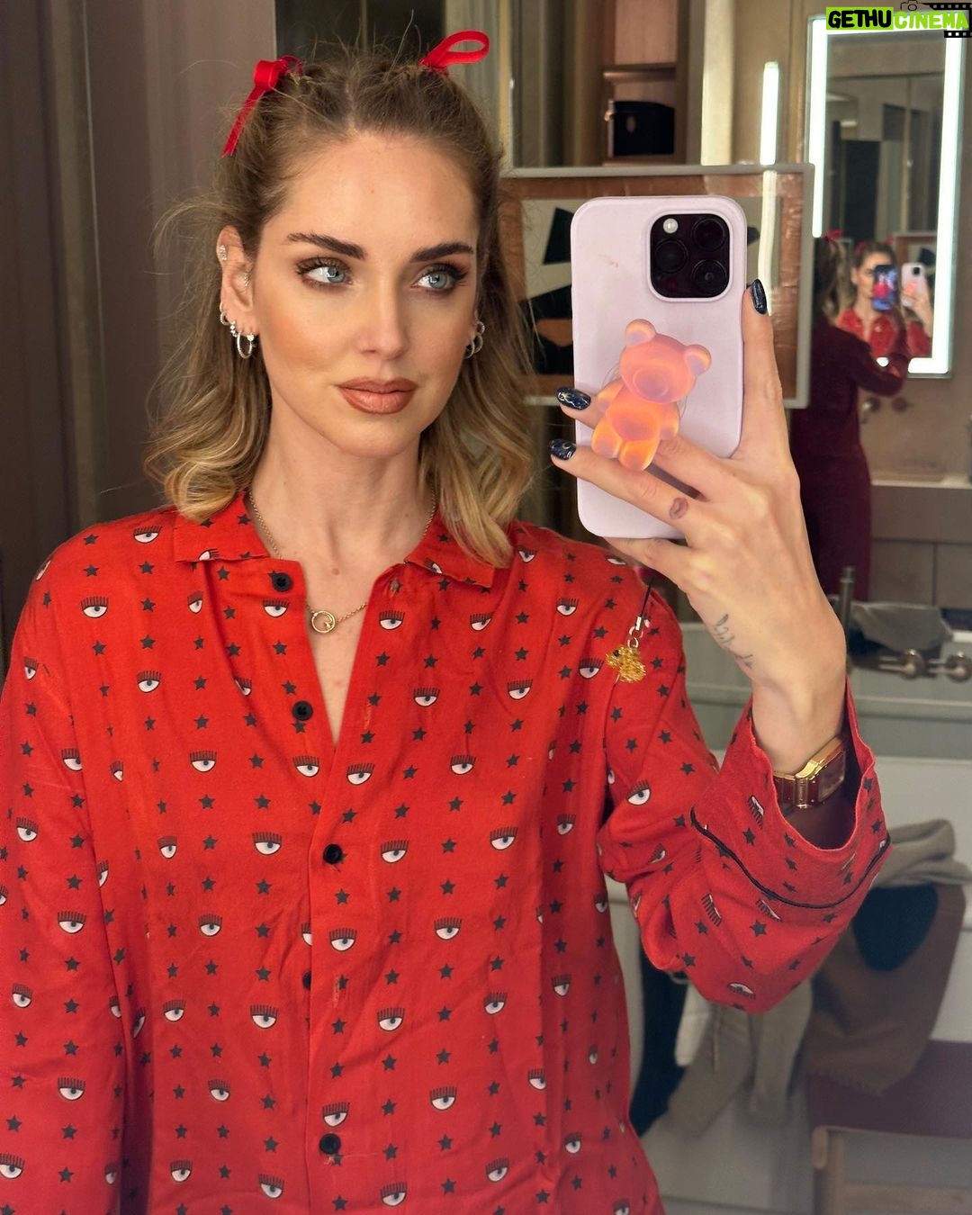 Chiara Ferragni Instagram - These days and these looks ✨ Milan, Italy