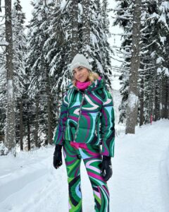 Chiara Ferragni Instagram - Saturday in St.Moritz 🥹 Sankt Moritz