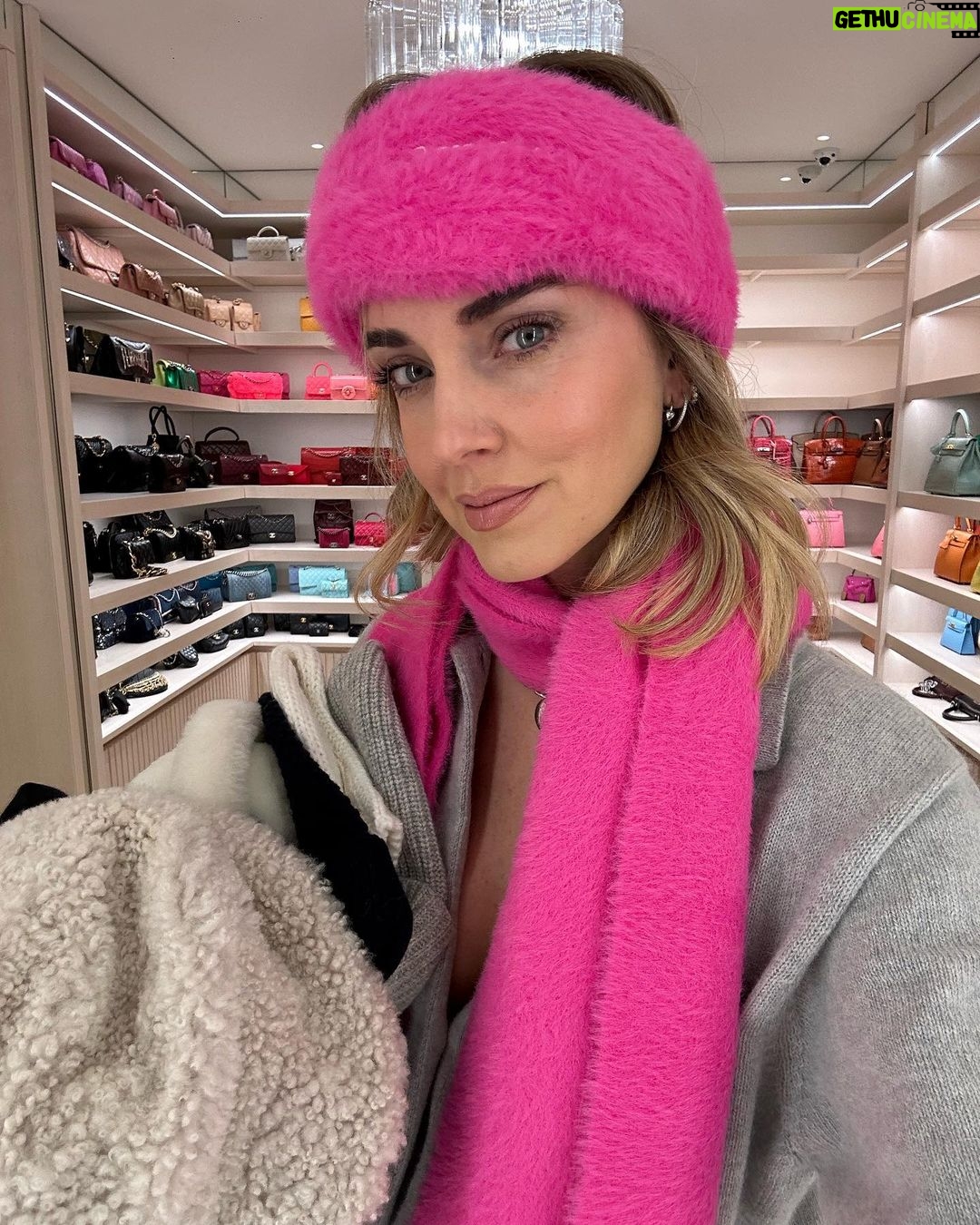 Chiara Ferragni Instagram - These days 🙏🏻 Milan, Italy