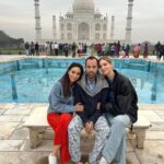 Chiara Ferragni Instagram - India day 8: Taj Mahal and Agra to end this beautiful indian trip 🥹 Taj Mahal, Agra, India