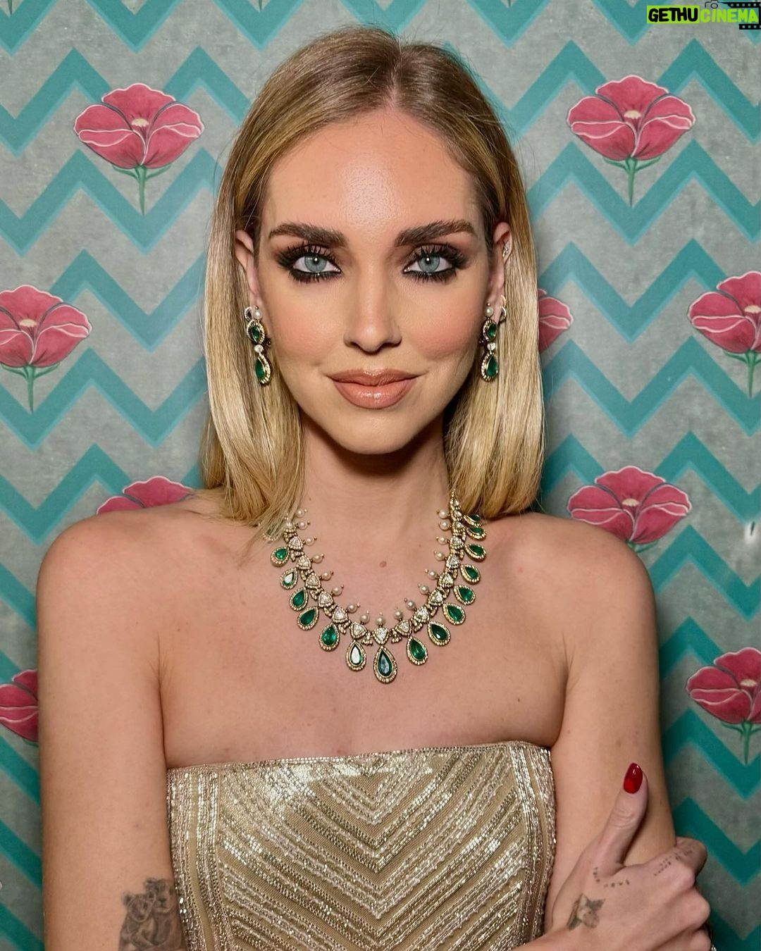 Chiara Ferragni Instagram - Tonight in Jaipur in @ralphlauren dress and @sanjay_kasliwal jewels from @thegempalace to celebrate @princessdiyakumarifoundation 🙏🏻 City Palace, Jaipur