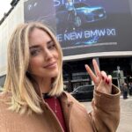 Chiara Ferragni Instagram - I truly believe that this was one of most satisfying campaigns I ever did ❤️ Thank you @bmwitalia for giving me the opportunity to stand against prejudices together 🙏🏻 In case you missed it, check on their profile my latest campaign for the new BMW iX1 #adv #BMWiX1 Milan, Italy