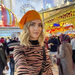 Chiara Ferragni Instagram - India day 1: in Delhi visiting Qutub Minar and Gurudwara Bangla Sahib (Sikh temple) 🙏🏻 Delhi, India