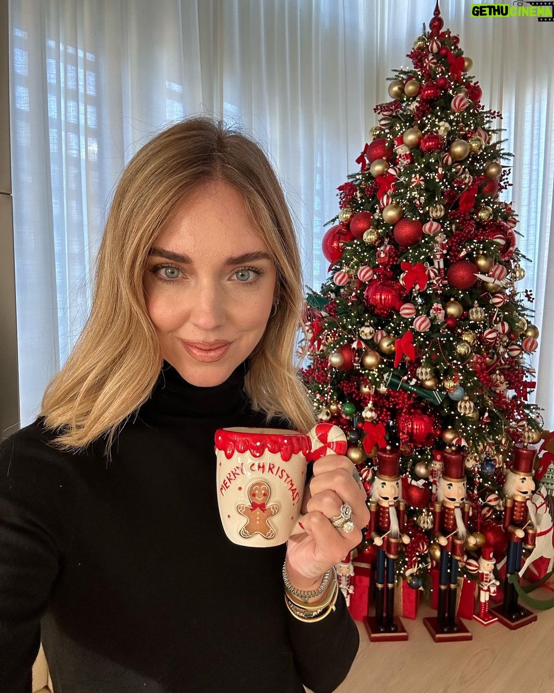 Chiara Ferragni Instagram - First Christmas in the new house 💖 Milan, Italy