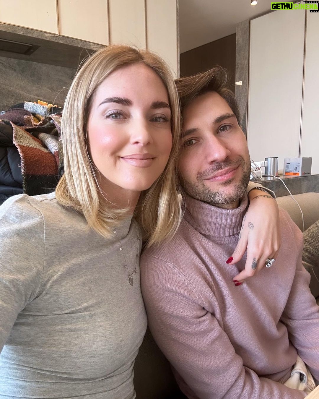 Chiara Ferragni Instagram - First lunch in the new house 🥹 Milan, Italy