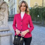 Chiara Ferragni Instagram - This @dior look feels so timeless ❤️This classic black #LadyDior goes perfectly with the Dior Bar Jacket 🥰 #adv #dior Milan, Italy