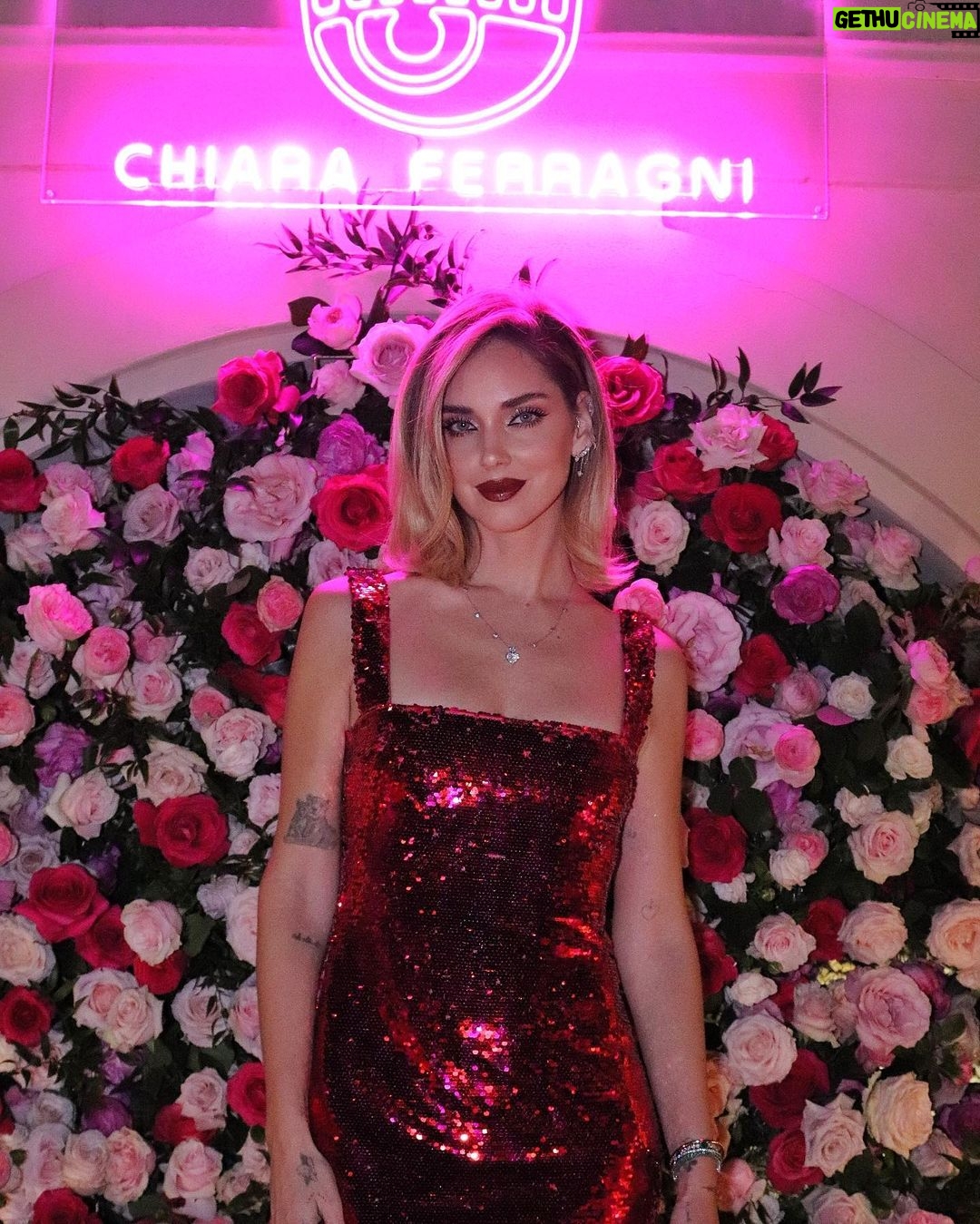 Chiara Ferragni Instagram - A beautiful night celebrating @chiaraferragnibrand's new store opening in Rome ✨ Thanks everyone for joining us 🙏🏻 Hotel de Russie, a Rocco Forte Hotel