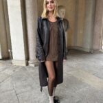 Chiara Ferragni Instagram - Loving this very Italian chic @ferragamo look ❤️ Today I’m wearing these new heeled loafers from the #FerragamoPS24 collection 🥰 #adv #ferragamo Milan, Italy