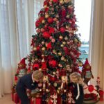 Chiara Ferragni Instagram - Not moved in yet but we already have our dream Christmas tree in the new house 😍 Thank you my friend @vincenzodascanio for always creating and supplying us with your magic ideas🎄 Milan, Italy