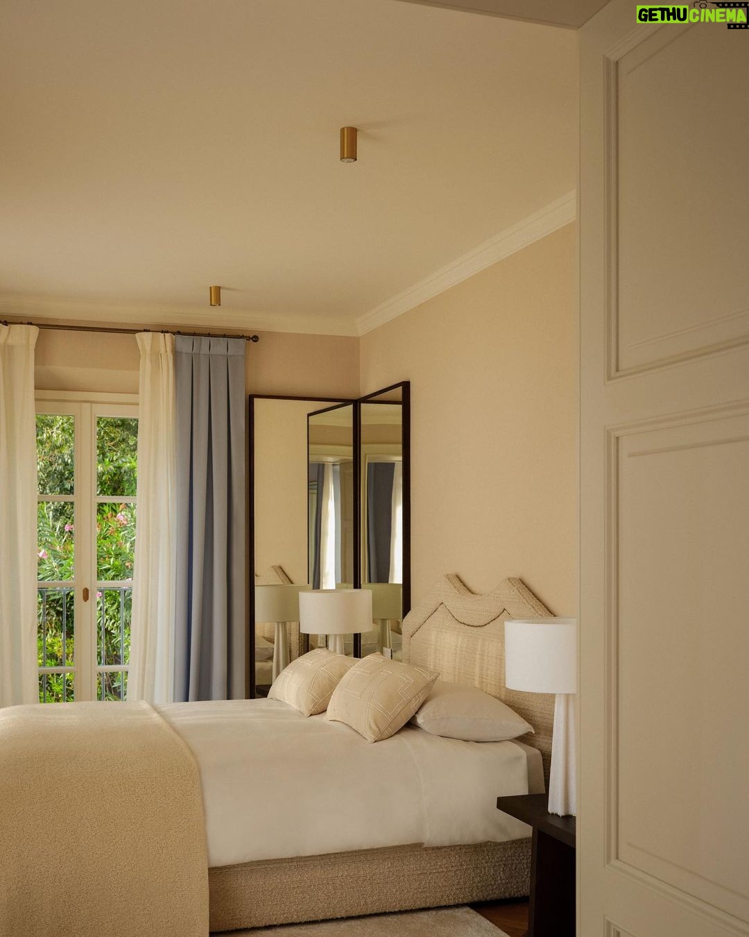 Chiara Ferragni Instagram - In rainy November days like today Iām dreaming of our Villa Matilda at Lake Como š„¹ This is our bedroom šš» Lake Como, Italy