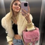 Chiara Ferragni Instagram – Cozy season has started 🥹
Some of my favorite looks of the past season ❄️