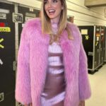 Chiara Ferragni Instagram – Cozy season has started 🥹
Some of my favorite looks of the past season ❄️