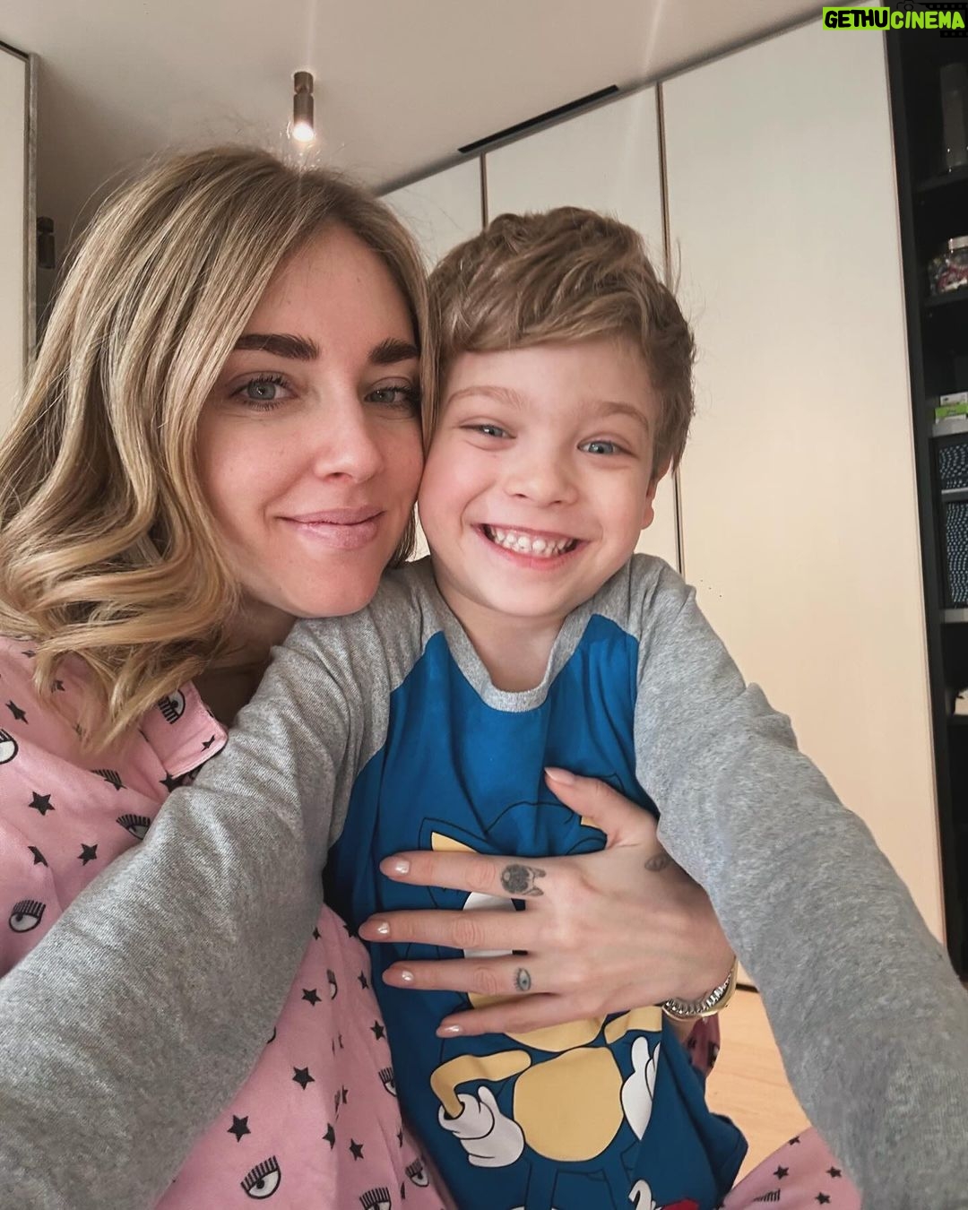 Chiara Ferragni Instagram - Saturday morning 🙏🏻