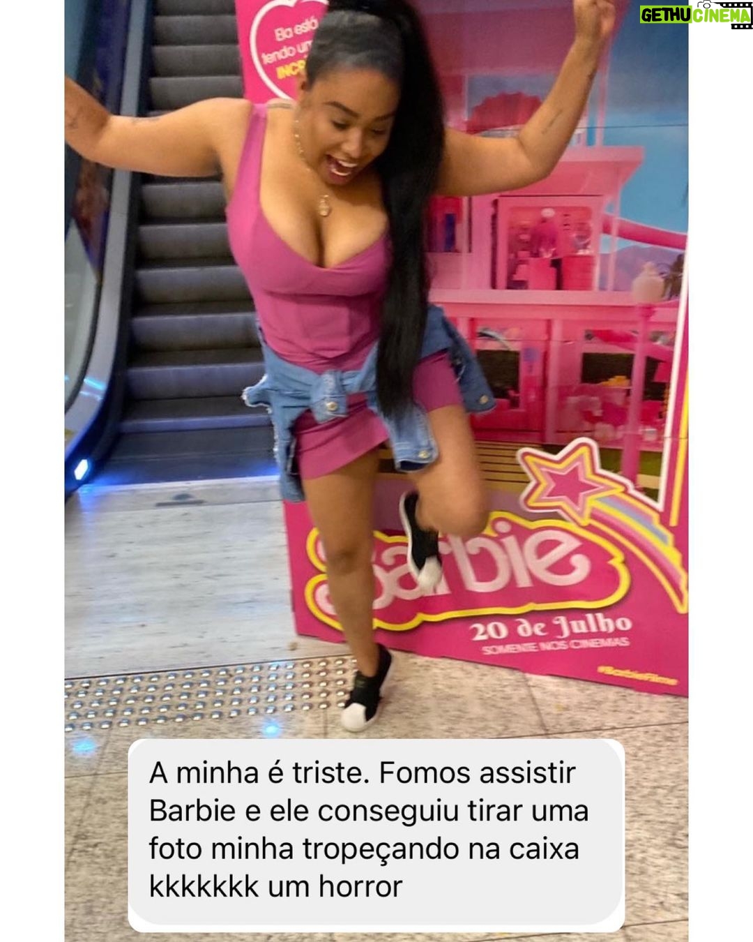 Chico Felitti - 30.5K Likes - FOTO DE BOY! Nunca peça pra homem fazer uma foto sua. Ou vai acabar com um resultado desse. As melhores piores fotos de boy competiram ontem. Aqui vão as dez mais votadas, & tem 40 nos stories destacados EC FOTO BOY 📷