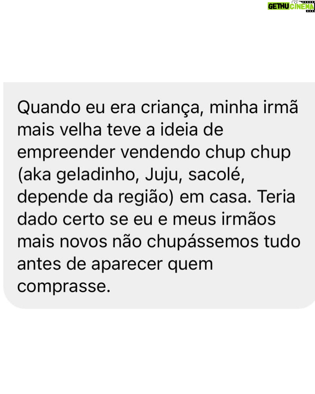 Chico Felitti Instagram - Empreender pode ser difícil! O Santander me chamou para perguntar para a galera que me segue quais foram as histórias mais malucas que já passaram na saga que é o sonho do próprio negócio. Os causos têm nota fiscal perdida embaixo da máquina de lavar e um menino que achava que os pais eram "MEI agricultor" kkk. E você, que perrengue já passou nessa vida de CEO de MEI? Conta aí nos comentários, e aproveita que está chegando o Dia do Empreendedor. E pode respirar aliviado que o Santander tem produtos e serviços para deixar essa jornada bem menos "perrenguenta". Saiba mais no link da bio de @santanderbrasil #publicidade