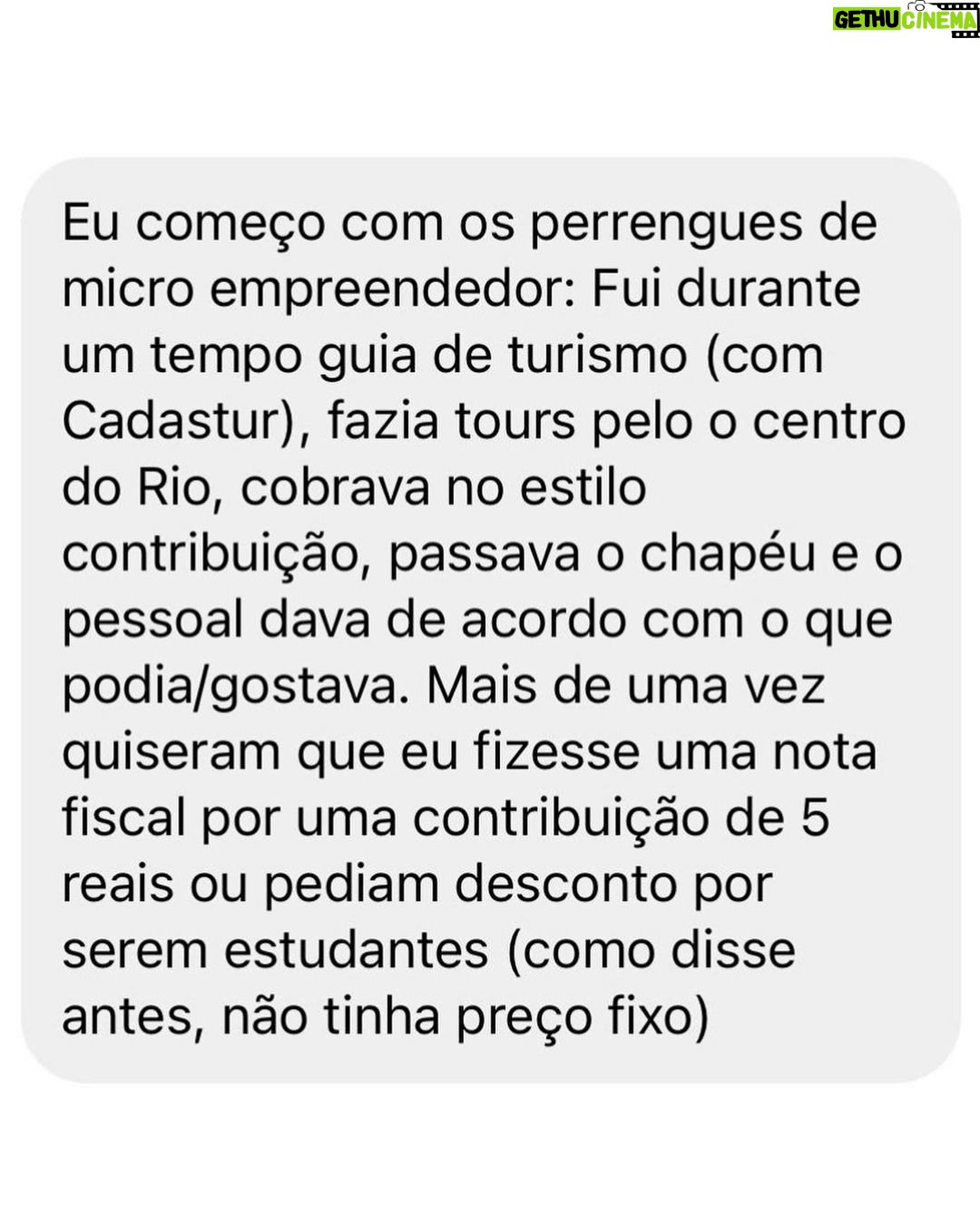 Chico Felitti Instagram - Empreender pode ser difícil! O Santander me chamou para perguntar para a galera que me segue quais foram as histórias mais malucas que já passaram na saga que é o sonho do próprio negócio. Os causos têm nota fiscal perdida embaixo da máquina de lavar e um menino que achava que os pais eram "MEI agricultor" kkk. E você, que perrengue já passou nessa vida de CEO de MEI? Conta aí nos comentários, e aproveita que está chegando o Dia do Empreendedor. E pode respirar aliviado que o Santander tem produtos e serviços para deixar essa jornada bem menos "perrenguenta". Saiba mais no link da bio de @santanderbrasil #publicidade