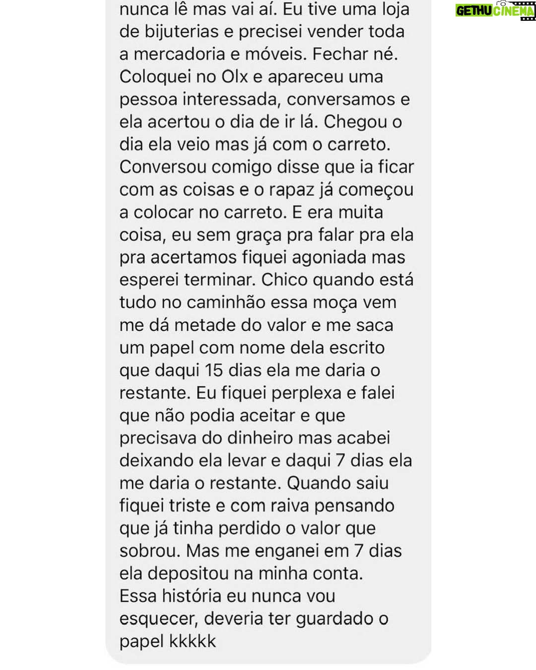 Chico Felitti Instagram - Empreender pode ser difícil! O Santander me chamou para perguntar para a galera que me segue quais foram as histórias mais malucas que já passaram na saga que é o sonho do próprio negócio. Os causos têm nota fiscal perdida embaixo da máquina de lavar e um menino que achava que os pais eram "MEI agricultor" kkk. E você, que perrengue já passou nessa vida de CEO de MEI? Conta aí nos comentários, e aproveita que está chegando o Dia do Empreendedor. E pode respirar aliviado que o Santander tem produtos e serviços para deixar essa jornada bem menos "perrenguenta". Saiba mais no link da bio de @santanderbrasil #publicidade