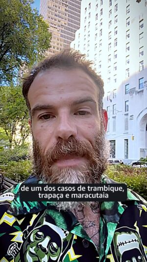 Chico Felitti Instagram - O PODCAST TÁ PRONTO! Minha próxima investigação sai em breve. Muito em breve. E é a história de uma vida de trapaças, trambiques e maracutaias como a internet brasileira nunca viu. Alguém aí tem um palpite do que vai ser? Até já já :)