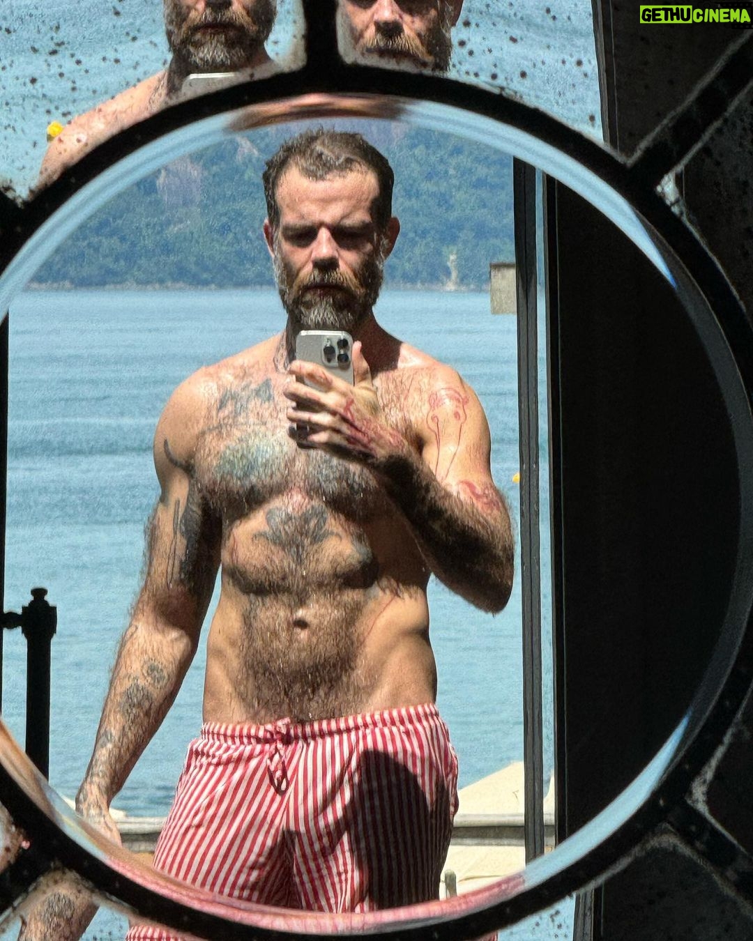 Chico Felitti Instagram - Após um penoso processo de domesticação, Renan fez fotos bonitas de mim pela primeira vez (mas a selfie ainda ganha de todas)