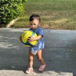 Chinmayi Instagram – The son holds a ball that my best friend once bought as a gift for Rahul. 

Praveena was sunshine and all things happy. Before cancer decided to take her away. I think of her often and wish she’d been here to see her niece and nephew. 

Some of the nicest, loveliest humans I know left and I wonder, why is it that the soul decides to take that sort of a journey. 

Praveena always found reasons to laugh and was the spark of joy in the hospital where she was treated, cheering up doctors and others like her. 

She wrote such beautiful lyrics. And every time I face the mic for a telugu jingle, I think of her.

That green ball is peeling. I have saved it for years not knowing someday, my kid would pick it up. 

Life.