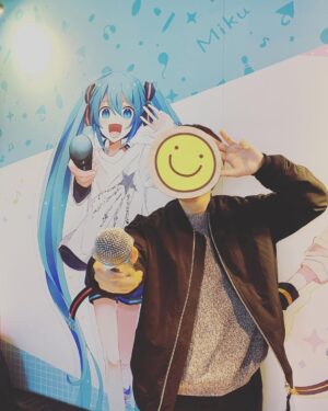 Chinozo Instagram - ラウンドワンさんのコラボルームにいってきた♪