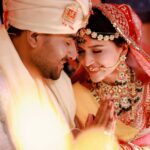 Chitra Shukla Instagram - Our souls smile at each other together 🙏🏻✨♥️✨#chitrashukla #vaibhavupadhyay #chitrashuklaupadhyay #vc #vcwedding @weddingbellsphotography @sonichawla_makeovers @rs_sonalbridalmehandi @neume_salons #vaibhavchitra #shadi #vaibhavchitrakishadi #wedding #vaibhavchitrawedding #8thdecember2023 #triyuginarayan #mandir #triyuginarayantemple #chitrabhav #vaibhavchitrapics #vcshadi Triyuginarayan Temple