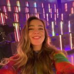 Chloée Deblois Instagram - 🎉🎉🎉🎉La nouvelle émission animée par @cloutierv, Zénith, ça commence CE SOIR, en direct à 20h sur @icirctele!!! Toute la saison j’aurai l’immense bonheur d’animer les coulisses de l’émission sur les réseaux sociaux!!! Allez suivre @emissionzenith ici et sur Tiktok! 🎉🎉🎉🎉🎉🎉🎉