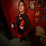 Chloée Deblois Instagram - 🤡L’Halloween au podcast Tout le monde s’haït, on a pissé de rire dans nos bas de nylon! EN LIGNE CETTE SEMAINE! ♥️🤡♥️🤡♥️🤡♥️ Cabaret Lion d'Or