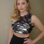 Chloë Grace Moretz Instagram - Whatta beautiful night ✨ The world premiere for @theperipheralpv … I know I’ve said it before but I can not WAIT for you guys to see this show. It’s something special :) out October 21st on Prime Video.. only 5 days to go!!!!!