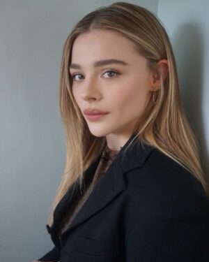 Chloë Grace Moretz Instagram - 🤍right back to it🤍