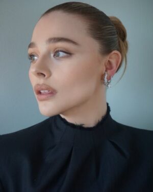 Chloë Grace Moretz Instagram - Last night :) @latelateshow @j_corden
