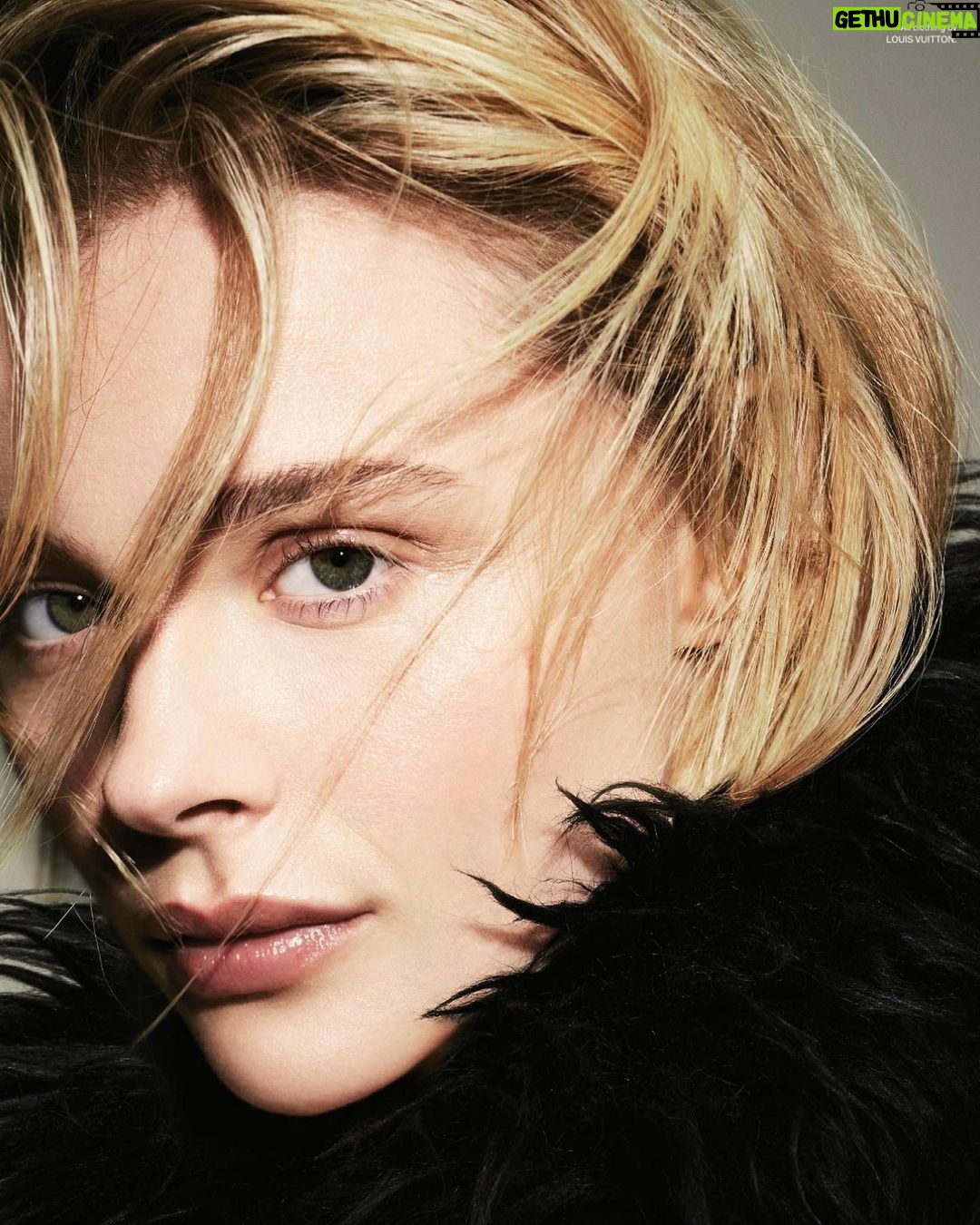 Chloë Grace Moretz Instagram - What a fun day ❤️ thank you @hungermagazine and what a wonderful conversation :) head to hunger magazines website to check out the full article ! Photographer @rachell_photo Writer @cressideuxmille Editorial Director @devinderbains Creative Direction and Design @katastrophe.33 Fashion Stylist @thegriceisright Hair Stylist @gregoryrussellhair Makeup Artist @storyofmailife Manicurist @nailsbyshige Fashion Assistant @catielaneismyname Photography Assistant @garey_quinn @stephen_goldstein Digital Artwork @golynkina