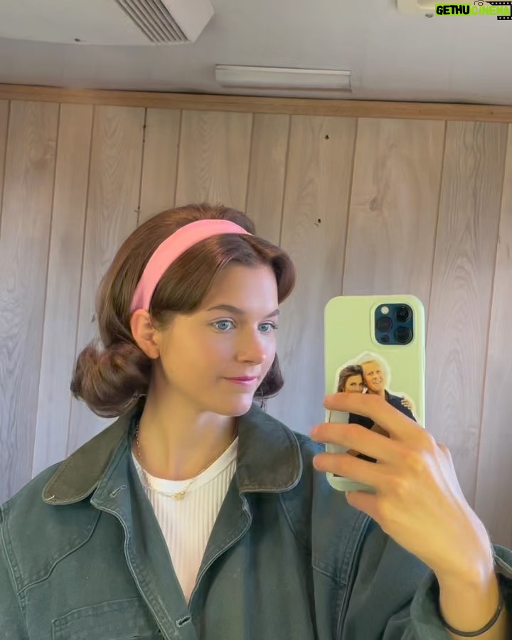 Chloe East Instagram - My hair is taking forever to grow back but IT WAS WORTH IT. @thefabelmans #thefabelmans