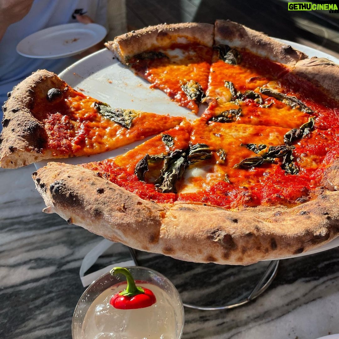 Chloe East Instagram - 2022 in review ?, LA — @secretpizzala (10/10) Cape Cod, MA — Spiratus Pizza (8.5/10) Atlanta, GA— Varuni Napoli (7.8/10) Glendale, LA — Moonlight Rollerway (3.5/10) Silverlake, LA — Tomato Pie (7/10) NY — Vito’s Slices & Ices (9/10) Malibu — Soho house (6.9/10) Brentwood, LA — Pizzanna (7/10) Marina de rey, LA — Costco (10/10) Santa Monica, LA — Joes Pizza (8.5/10)