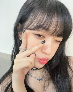 Choi Ye-rim Instagram - 하하..올렸던거를 또올려버렸네😝