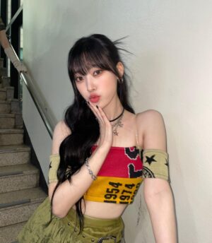 Choi Ye-rim Instagram - 오늘 야식으로는 신라면??🤭