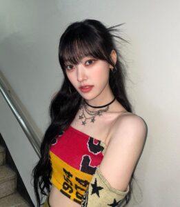 Choi Ye-rim Instagram - 오늘 야식으로는 신라면??🤭