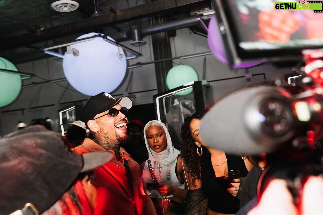 Chris Brown Instagram - 11:11 THANK YOU TO EVERYONE WHO MADE THIS ALBUM POSSIBLE! Thank you to my real team and family. Thank you TEAM BREEZY
